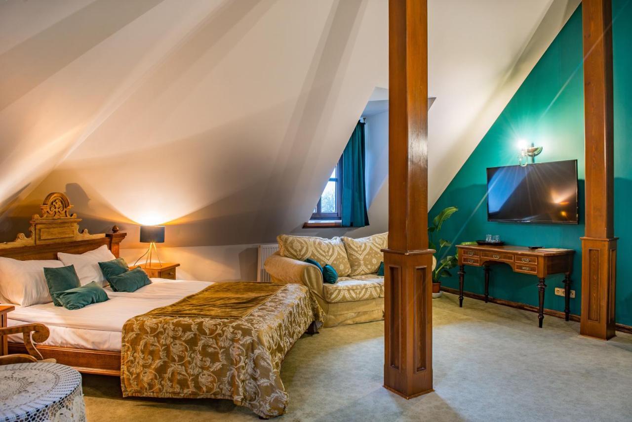 Hotel Folwark Walencja à Kazimierz Dolny Extérieur photo